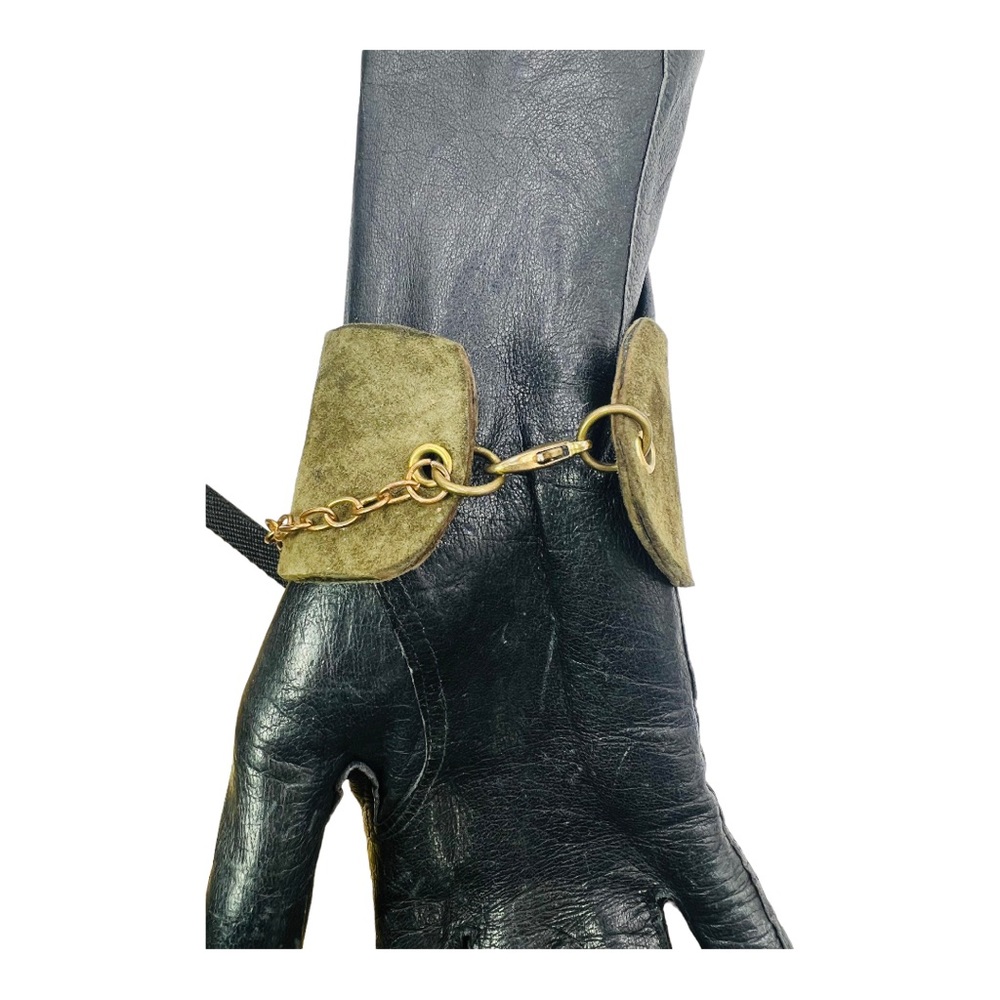 Vintage Broken China Caged in Artisan Metalwork Cabochon & Suede Cuff Bracelet - Picture 14 of 17